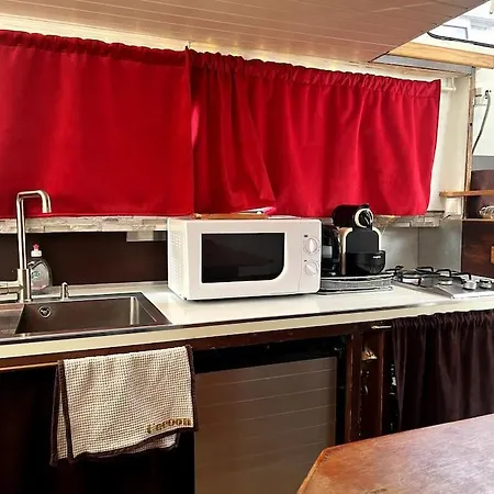 Bateau / Vedette Hollandaise 보트호텔